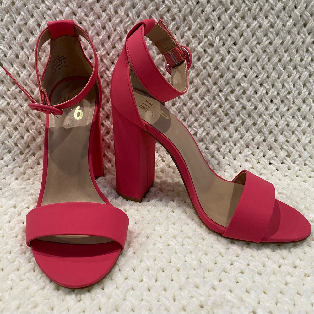 Mix No. 6 Block Heel
